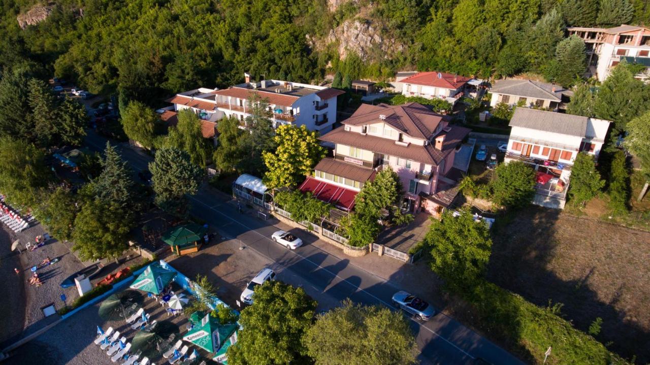 Hotel Lagadin Extérieur photo