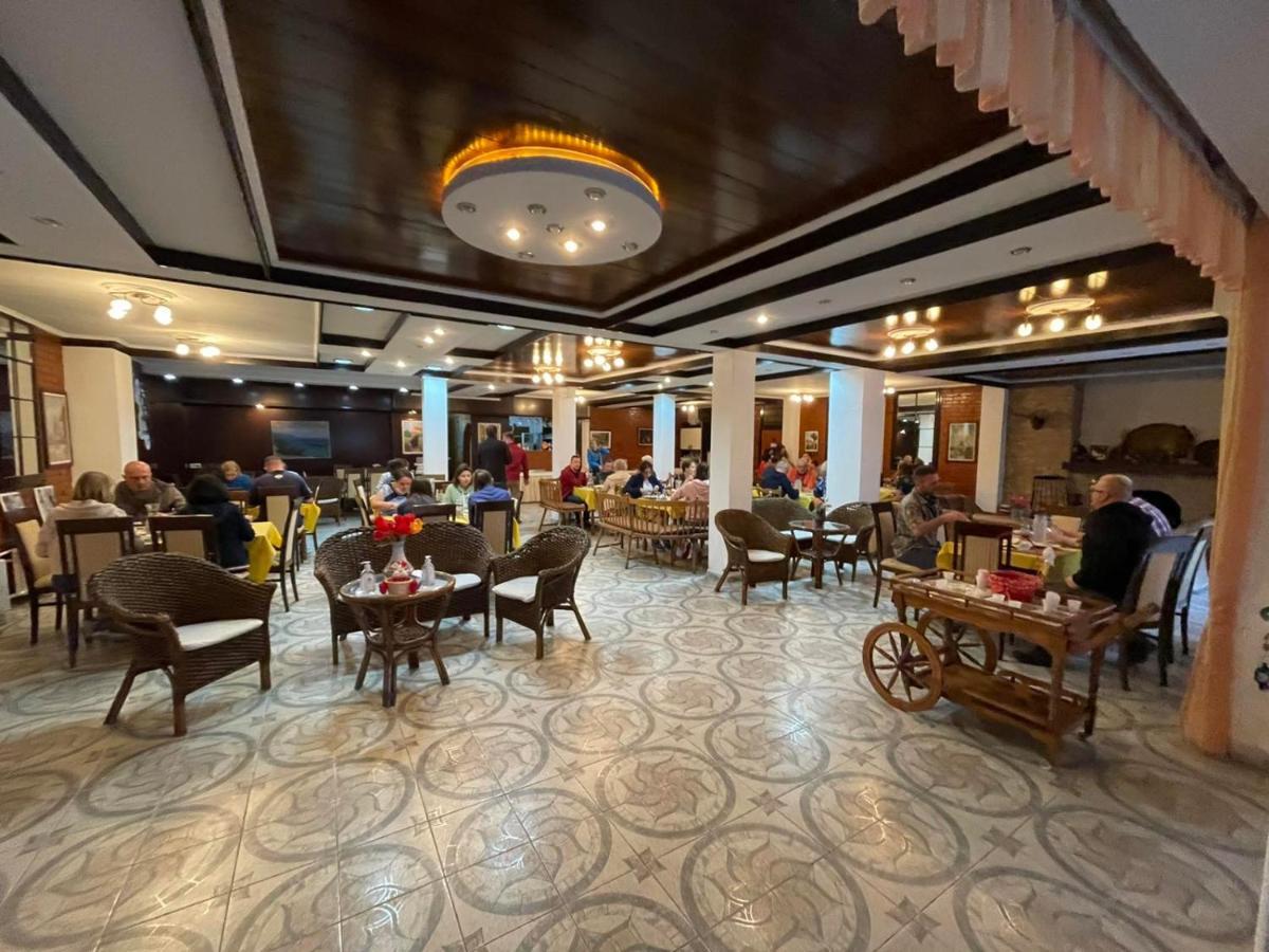 Hotel Lagadin Extérieur photo