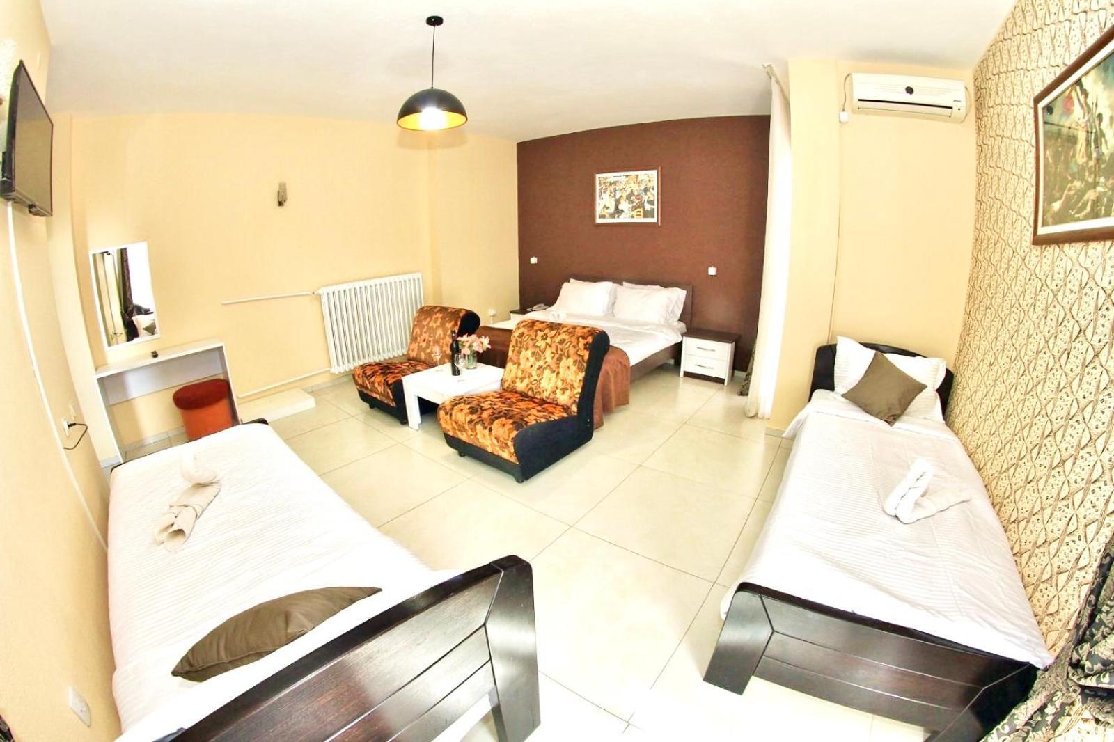 Hotel Lagadin Extérieur photo