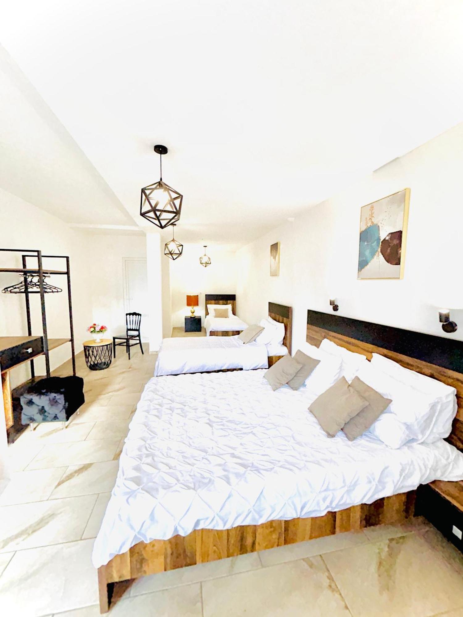 Hotel Lagadin Extérieur photo