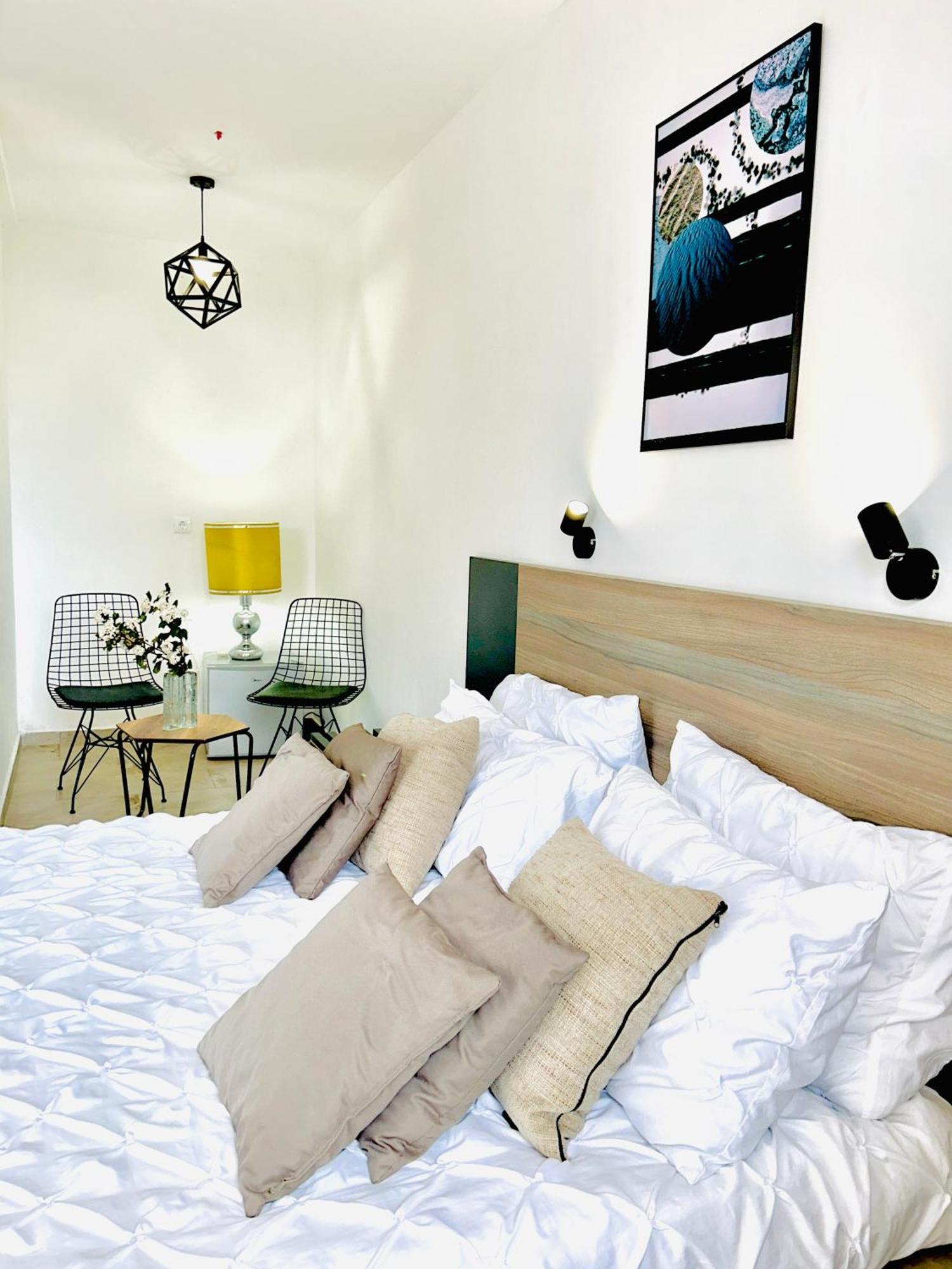 Hotel Lagadin Extérieur photo