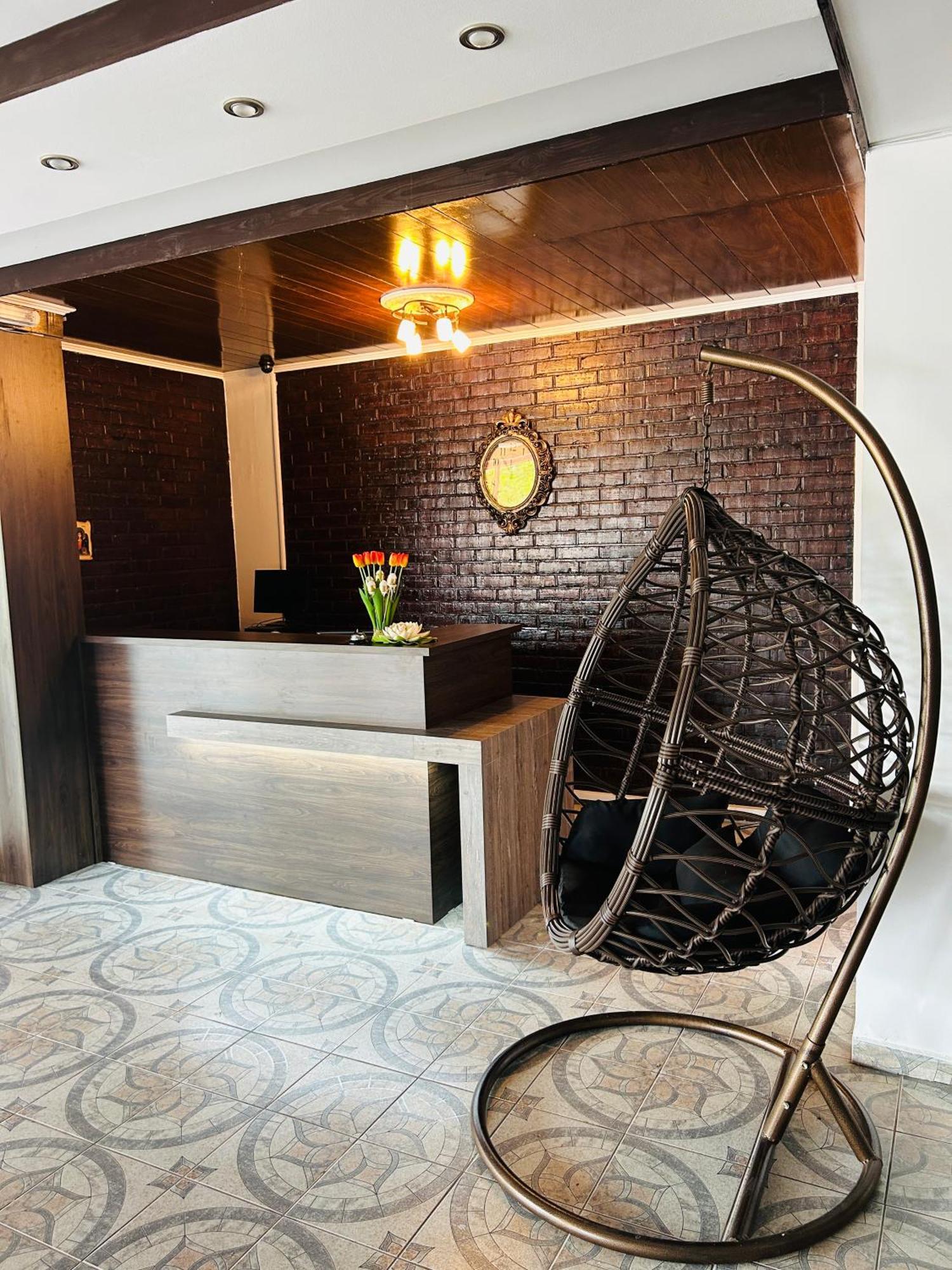 Hotel Lagadin Extérieur photo
