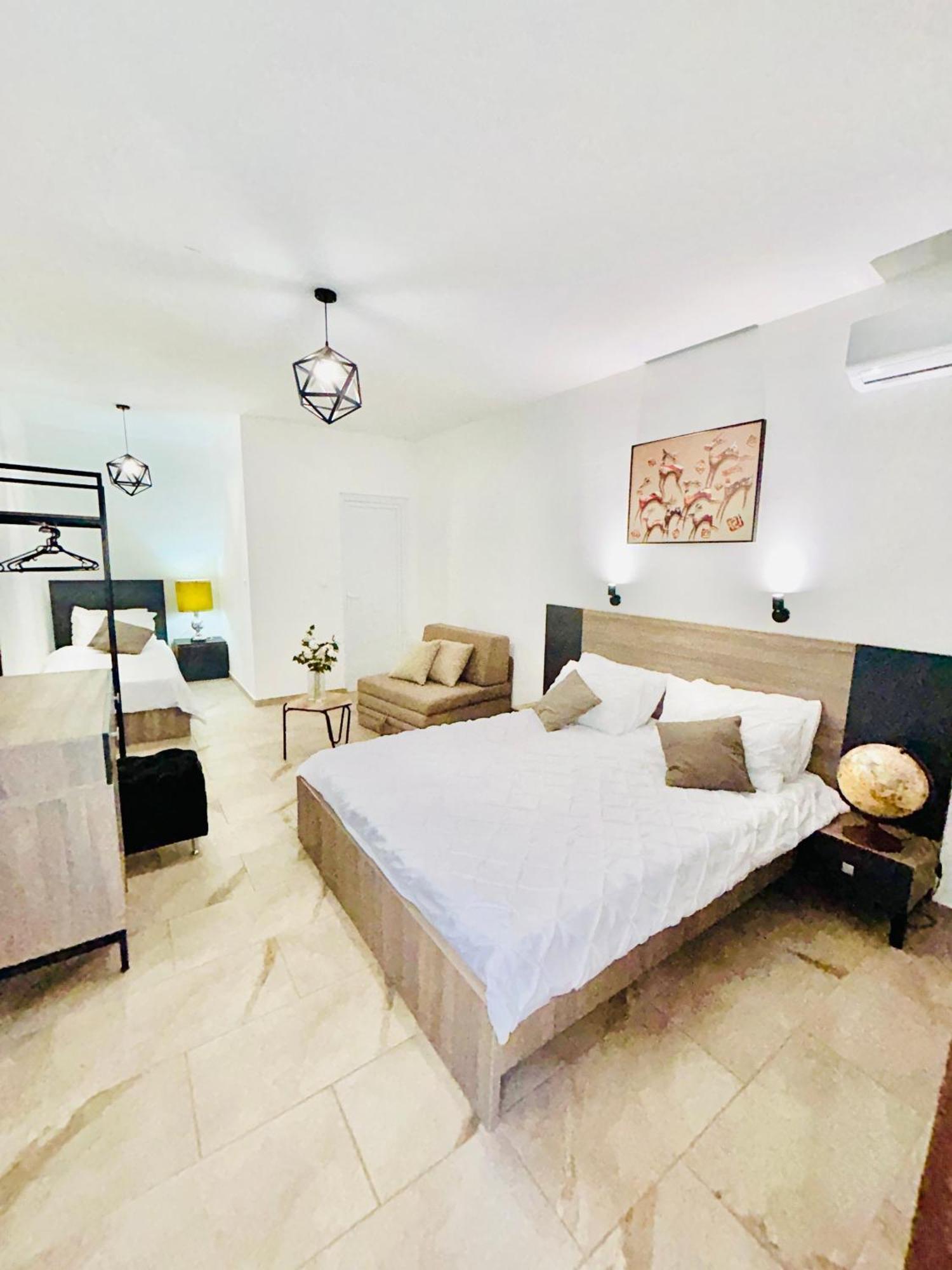 Hotel Lagadin Extérieur photo