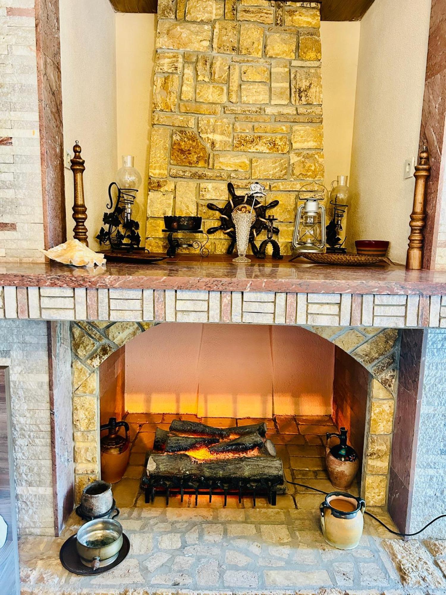 Hotel Lagadin Extérieur photo