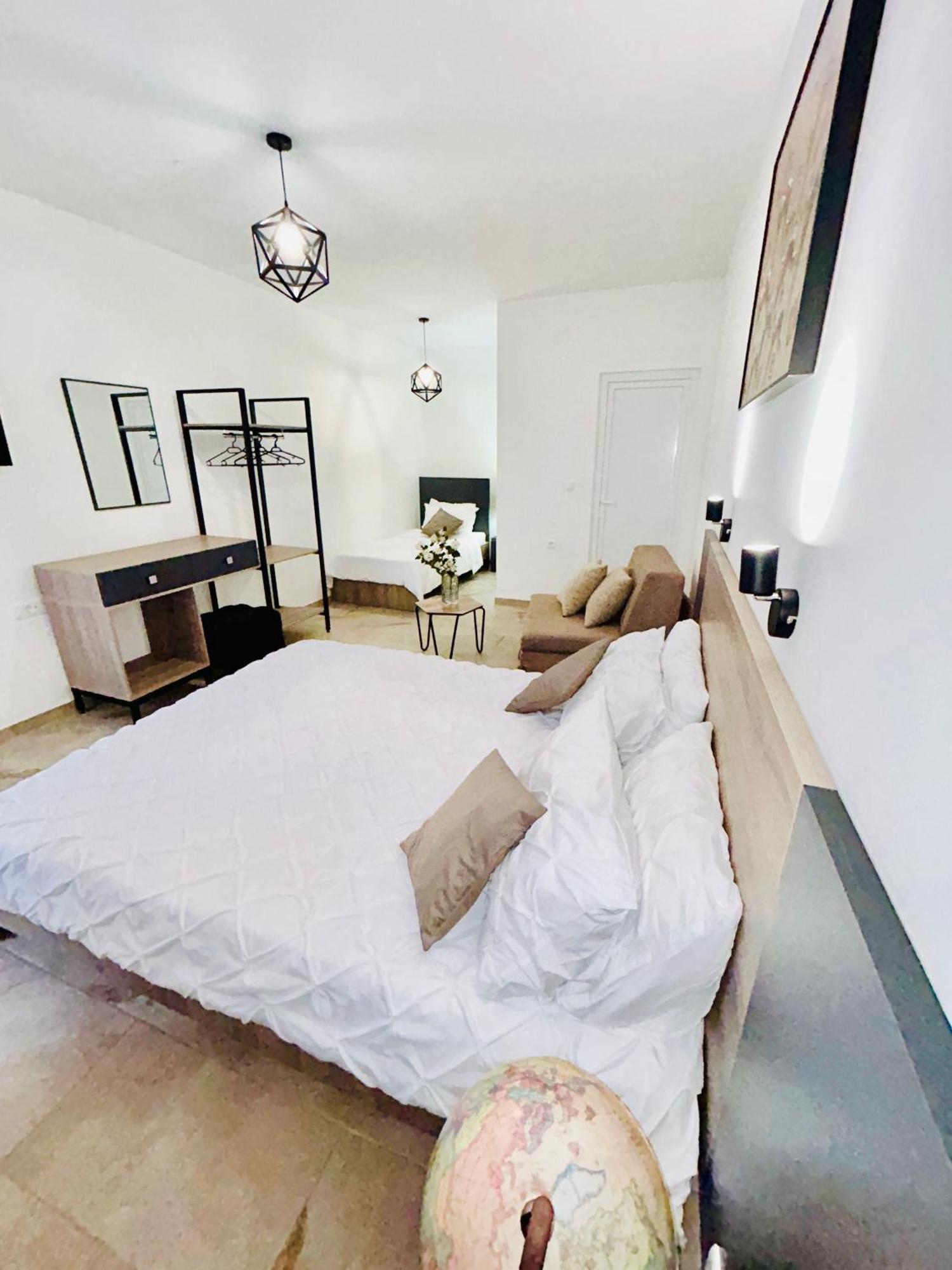 Hotel Lagadin Extérieur photo